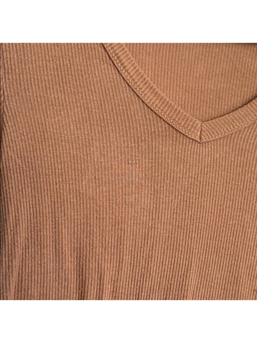 V-Neck Ribbed Top - Picture 2 of 3